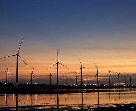 新毅投資企業網站|一網天行-網站建設小程序APP系統軟件開發公司